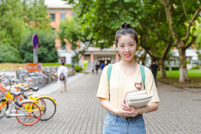 上海对外经贸大学在职研究生毕业可以申博吗？