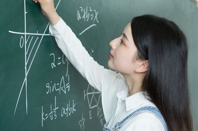 中国人民大学在职课程培训班怎么授课的？