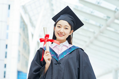 大专报考天津医科大学在职研究生有毕业证吗？
