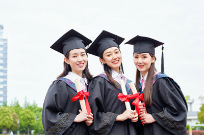 报考陕西科技大学在职研究生对年龄有限制吗？