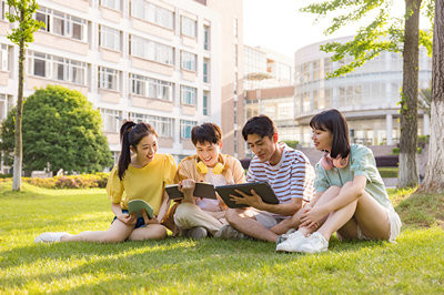 青岛理工大学在职研究生和全日制区别是什么？