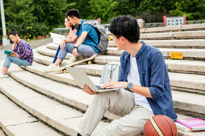 西华大学在职研究生考试科目有哪些？