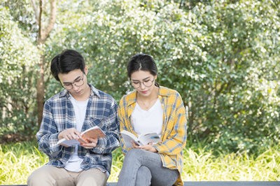 河北地质大学在职研究生毕业能不能拿学位？