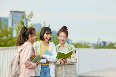 2023年江西科技师范大学在职研究生有几种招生途径？